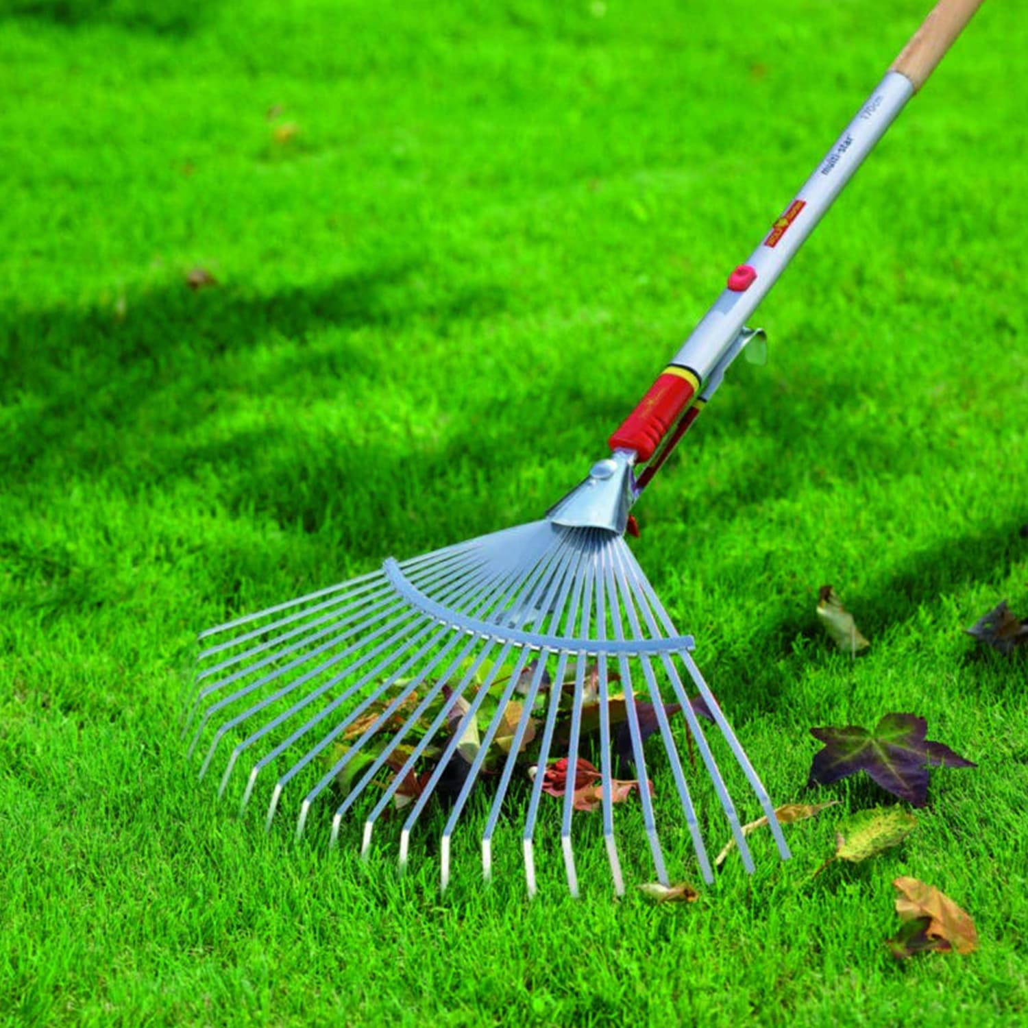 wolf-garten-adjustable-broom